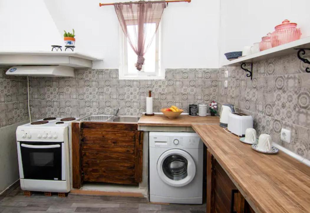 Mascot Bar Street Apartments Rhodes City المظهر الخارجي الصورة